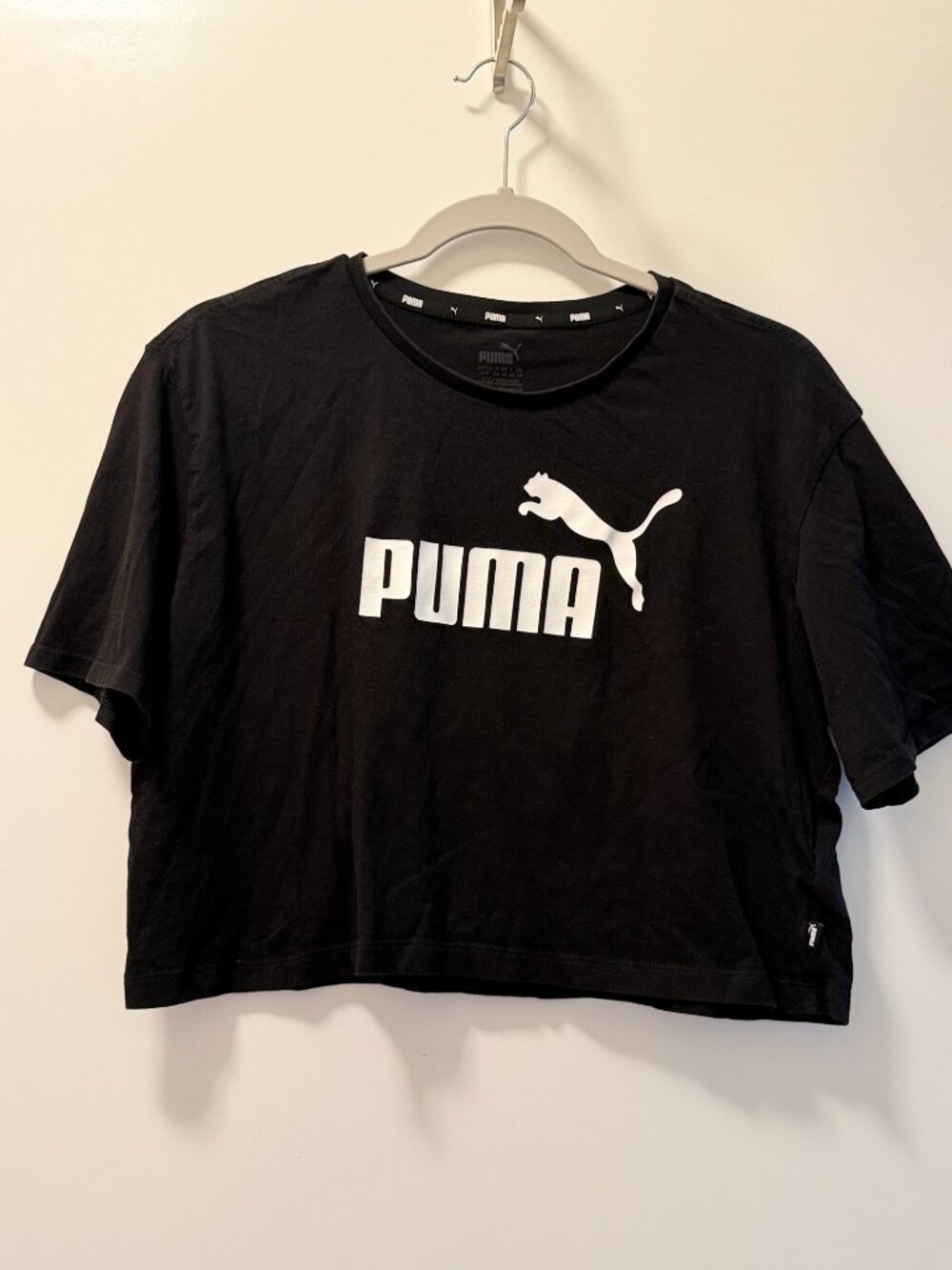 Puma Women’s XL Black Logo Oversized Cropped Graphic T-Shirt - Picture 2 of 4